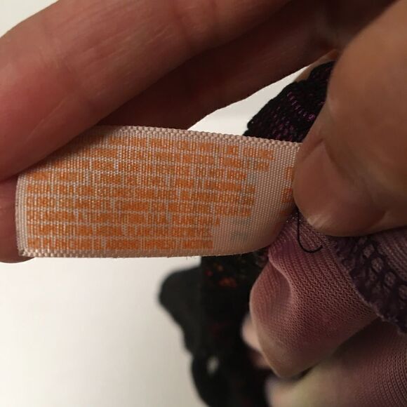 Girls spiderweb lace overlay mini skirt 3T - Picture 6 of 6